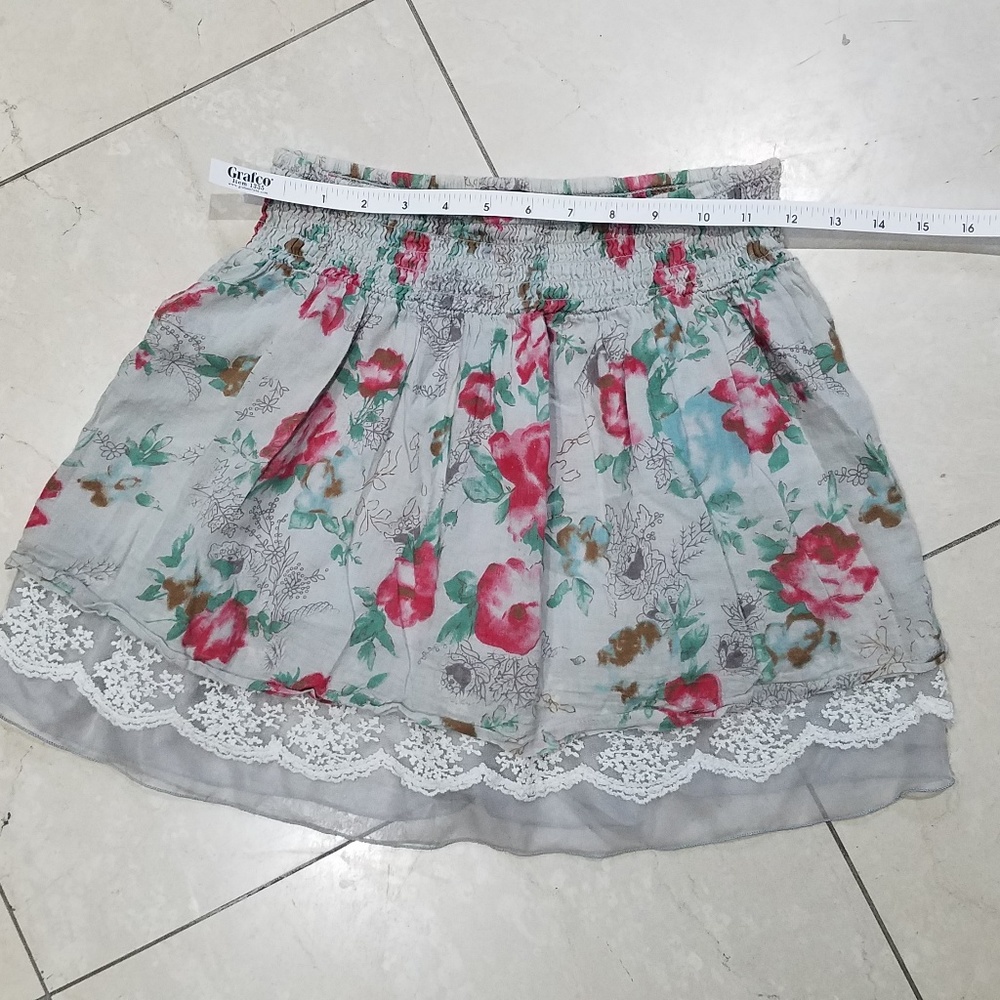 Grey Flower Skirt with Lace Trim